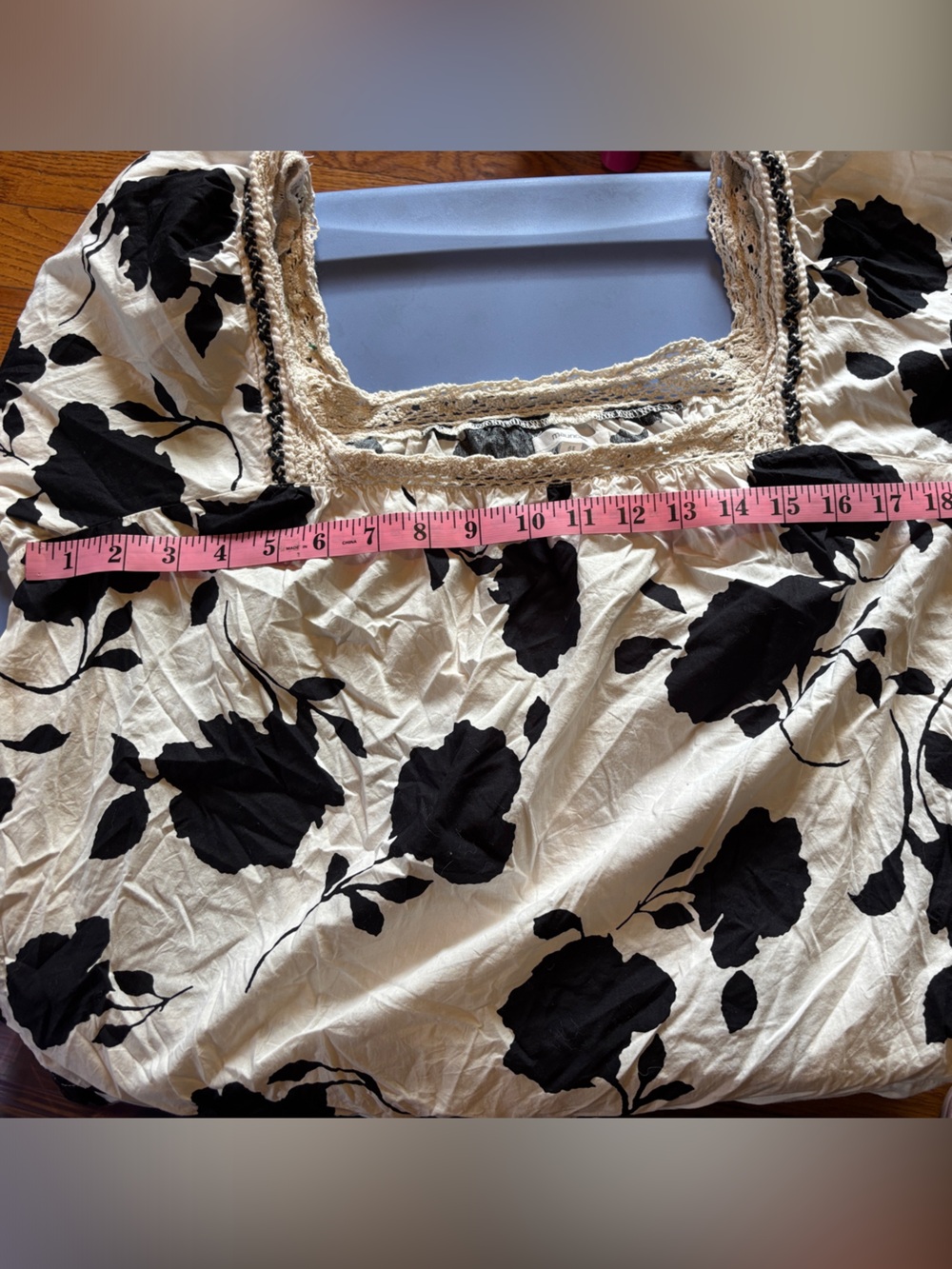 Maurices Black & White Floral Square-Neck Crop Top RR